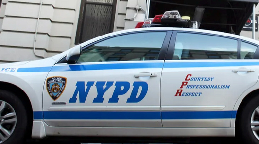 🤑Apple儲蓄帳戶上線四天狂吸十億美金/ 🚓NYPD紐約市警察局送AirTag對抗偷車賊/ 🏦又一間美國大型銀行倒閉
